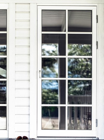 Outline dörr i trä